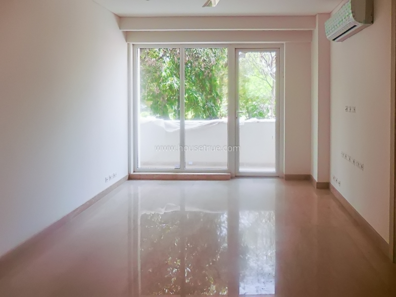16 BHK Entire-Building For Sale in Chanakyapuri