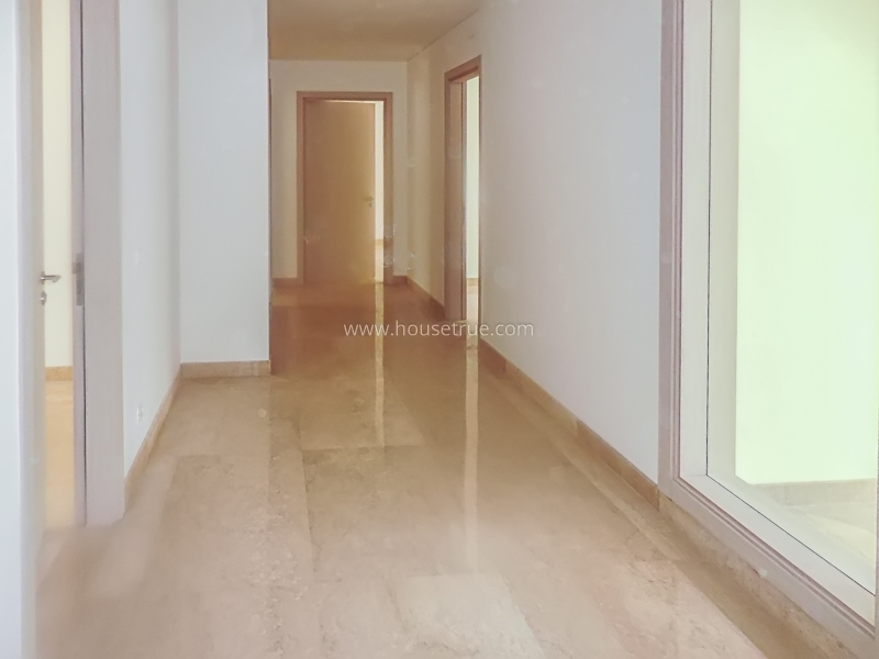 16 BHK Entire-Building For Sale in Chanakyapuri