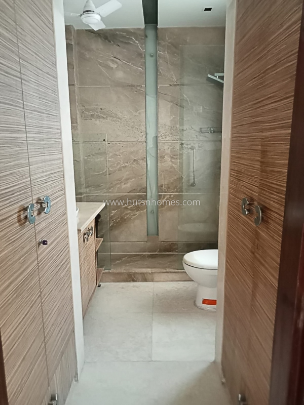 3 BHK Flat For Sale in Greater Kailash Part 2