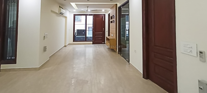 3 BHK Flat For Rent in Defence Colony