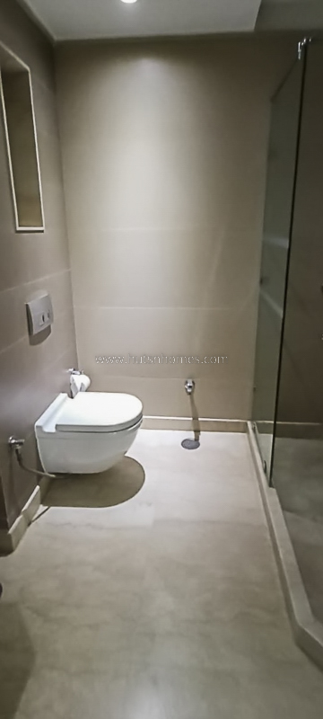 3 BHK Flat For Rent in Defence Colony