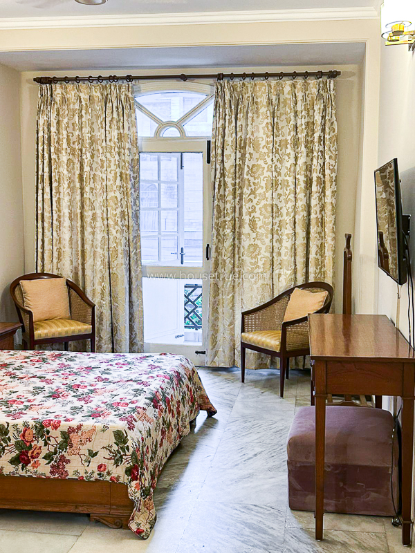 3 BHK Flat For Rent in Defence Colony