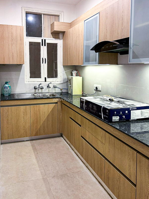 3 BHK Flat For Rent in Defence Colony