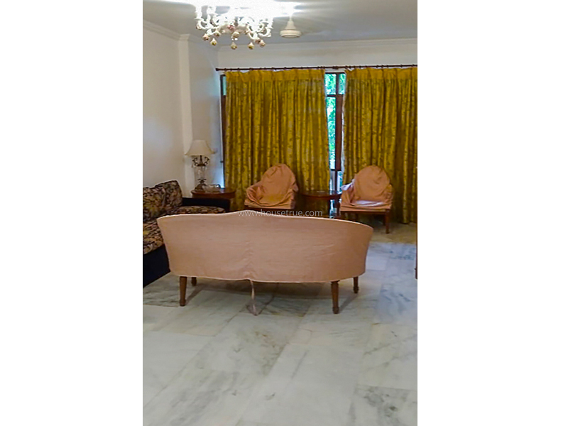 3 BHK Flat For Rent in Defence Colony