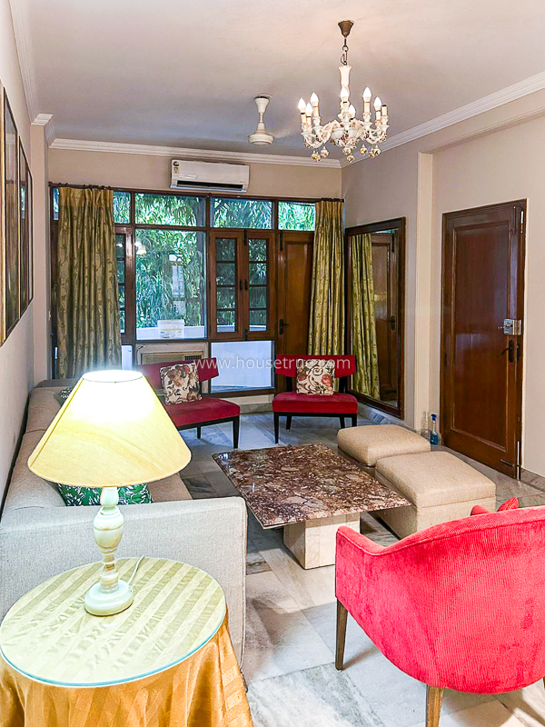 3 BHK Flat For Rent in Defence Colony