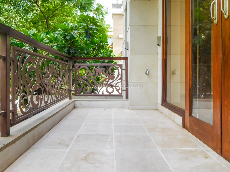 4 BHK Duplex For Sale in Vasant Vihar