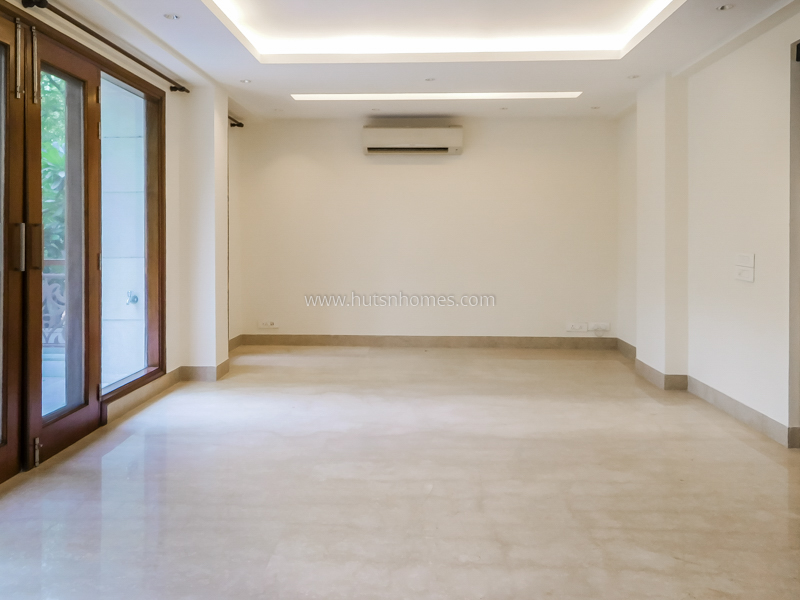 4 BHK Duplex For Sale in Vasant Vihar