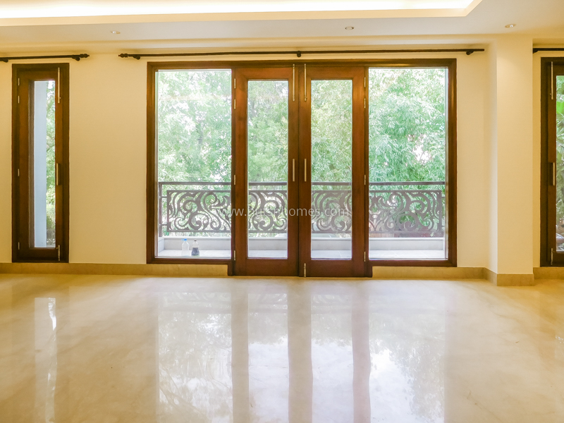 4 BHK Duplex For Sale in Vasant Vihar