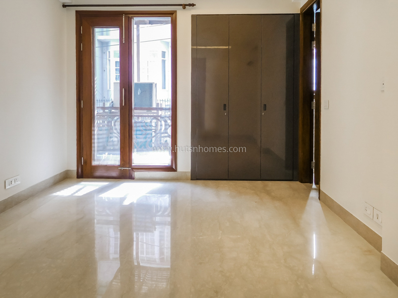 4 BHK Duplex For Sale in Vasant Vihar