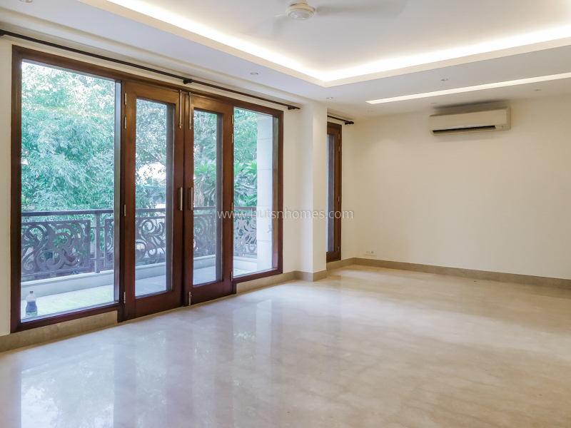 4 BHK Duplex For Sale in Vasant Vihar