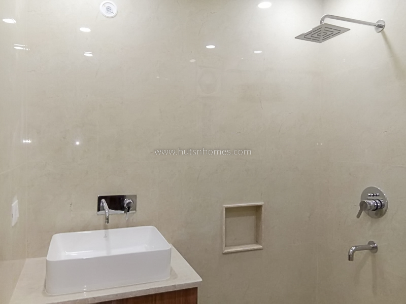 4 BHK Builder Floor For Rent in Safdarjung Enclave