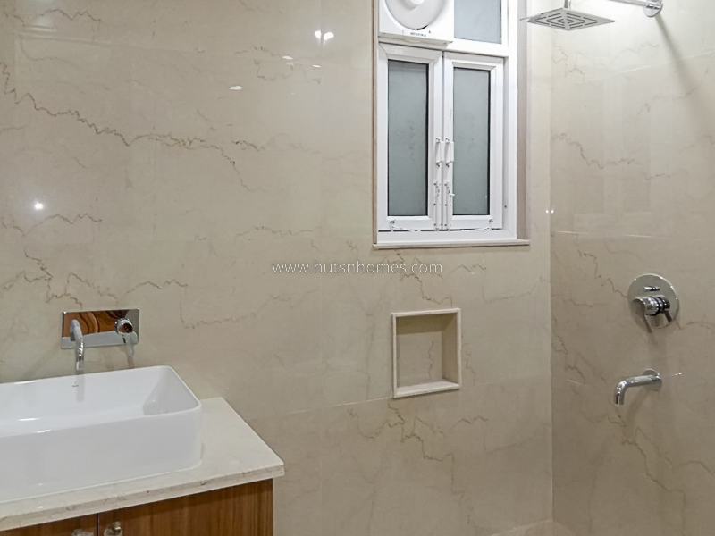 4 BHK Builder Floor For Rent in Safdarjung Enclave