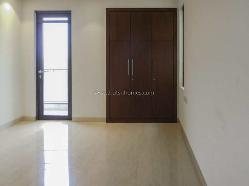 4 BHK Builder Floor For Sale in Vasant Vihar