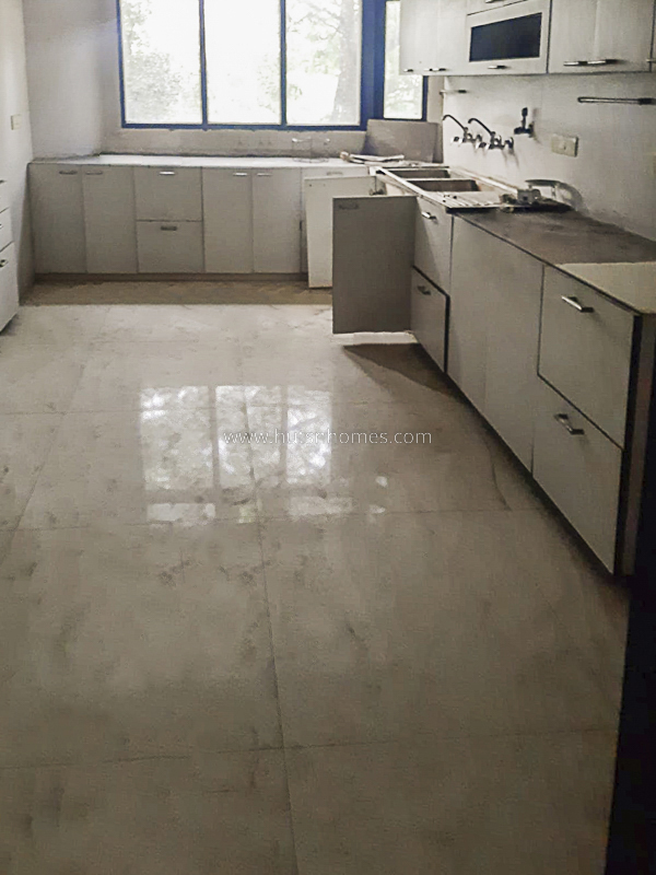 4 BHK Flat For Sale in West End Colony