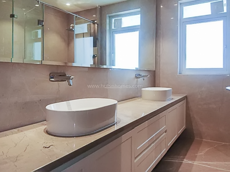 4 BHK Builder Floor For Rent in Vasant Vihar