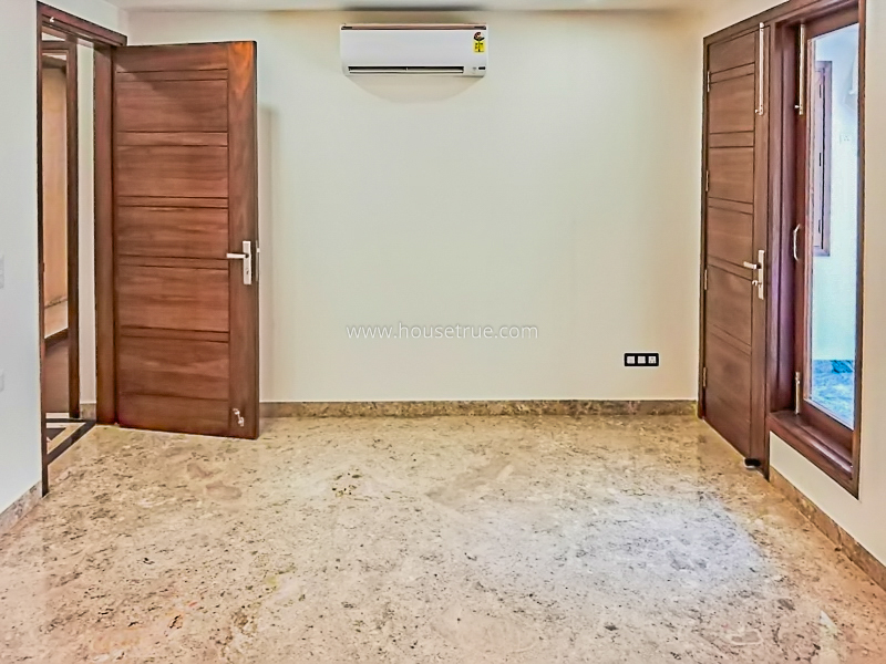 3 BHK Builder Floor For Rent in Defence Colony
