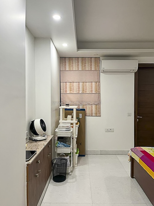 3 BHK Builder Floor For Rent in Defence Colony