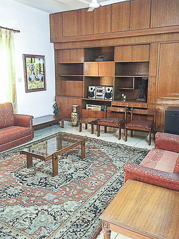 3 BHK Flat For Sale in East Of Kailash