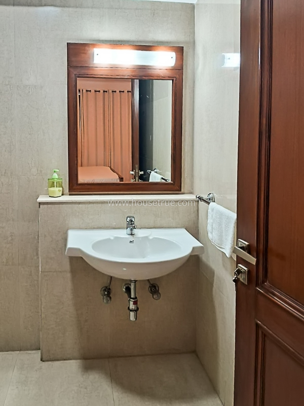 3 BHK Builder Floor For Rent in Defence Colony