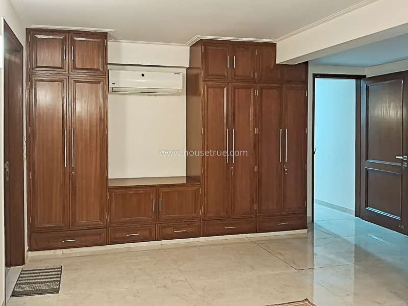 3 BHK Builder Floor For Rent in Defence Colony