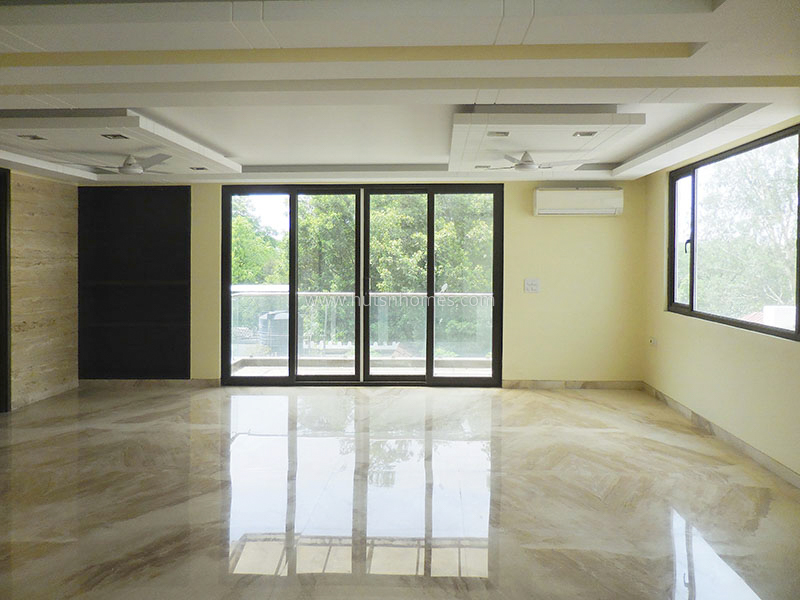 4 BHK Flat For Sale in Vasant Vihar