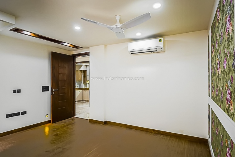 3 BHK Flat For Rent in Greater Kailash Part 1