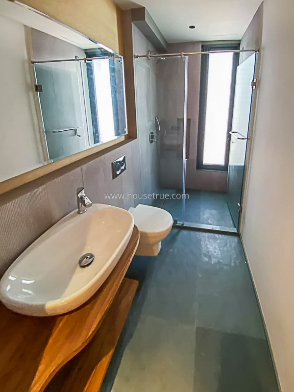 3 BHK Builder Floor For Rent in Defence Colony