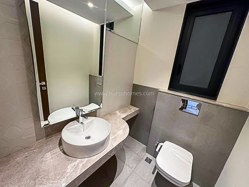 3 BHK Builder Floor For Rent in Defence Colony