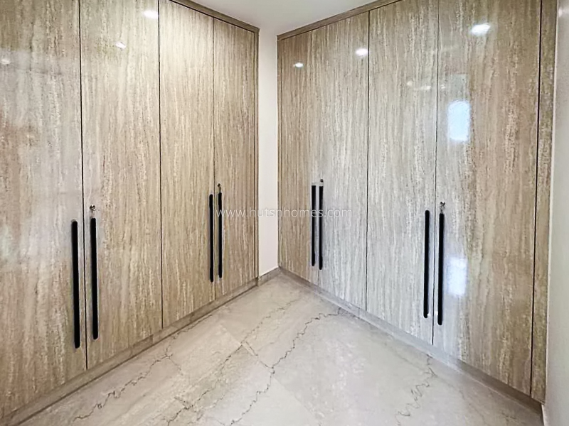 3 BHK Builder Floor For Rent in Defence Colony