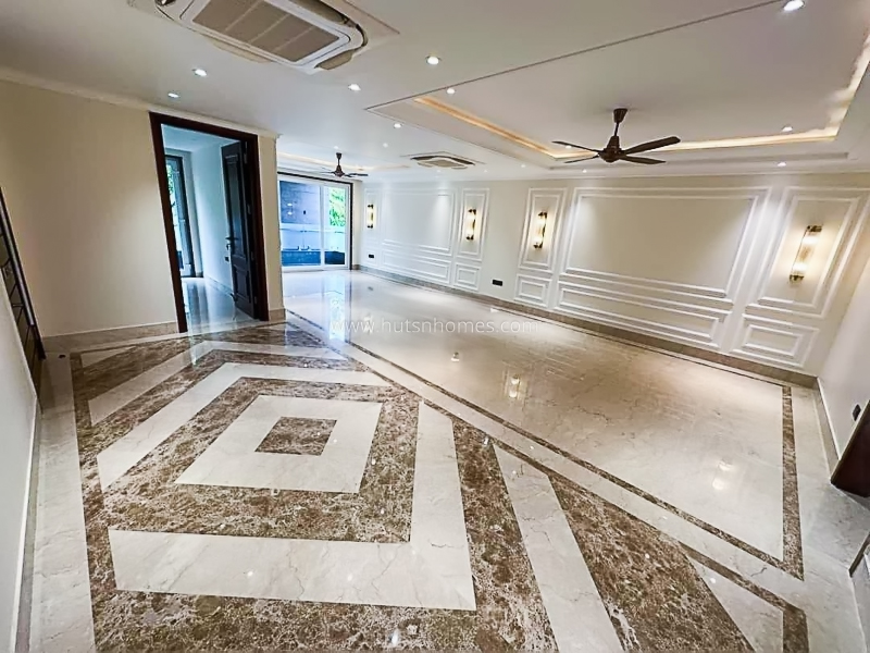 3 BHK Builder Floor For Rent in Defence Colony