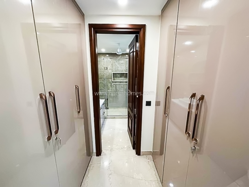 3 BHK Builder Floor For Rent in Defence Colony