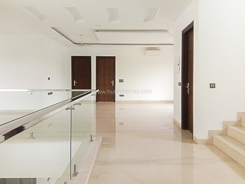 5 BHK Farm House For Rent in Vasant Kunj