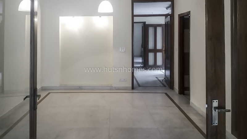 2 BHK Flat For Rent in Chanakyapuri