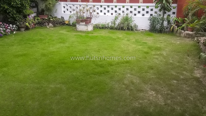 2 BHK Flat For Rent in Chanakyapuri