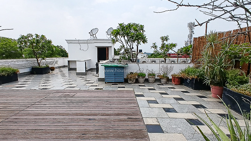 4 BHK Flat For Rent in Chanakyapuri