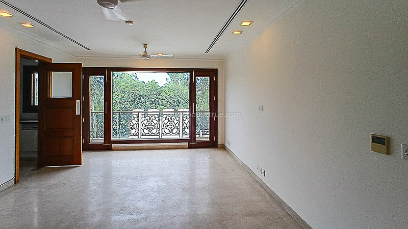 4 BHK Flat For Rent in Chanakyapuri
