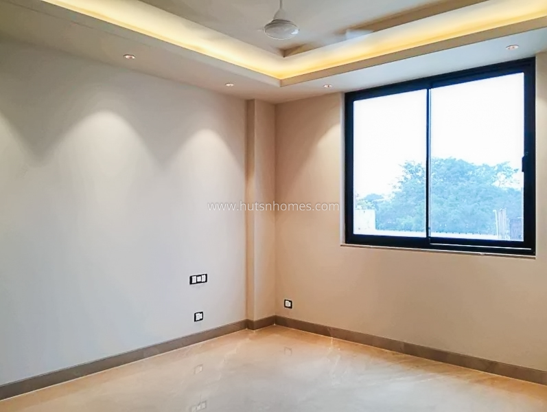 3 BHK Builder Floor For Rent in Chanakyapuri