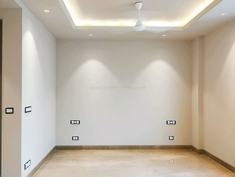 3 BHK Builder Floor For Rent in Chanakyapuri