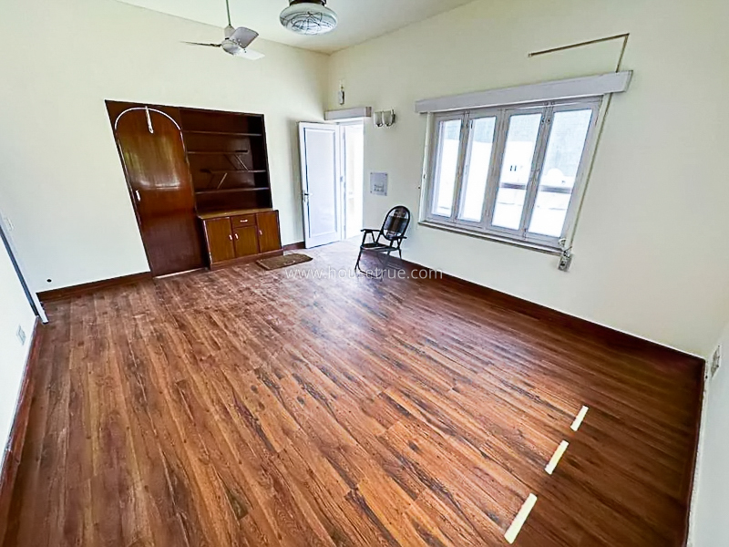 1 BHK Flat For Rent in Defence Colony