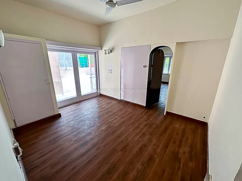 1 BHK Flat For Rent in Defence Colony