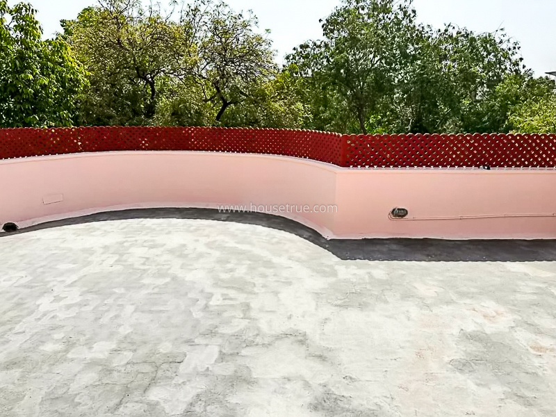 1 BHK Flat For Rent in Defence Colony