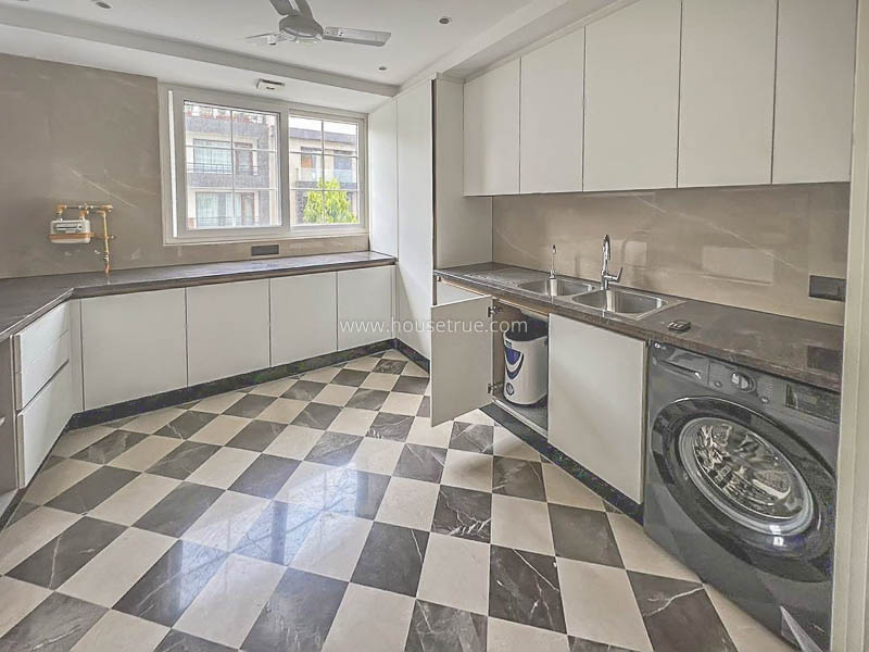 3 BHK Builder Floor For Rent in Defence Colony