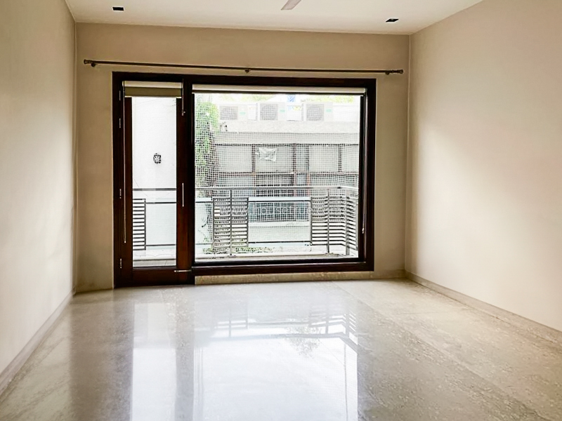 4 BHK Flat For Rent in Maharani Bagh