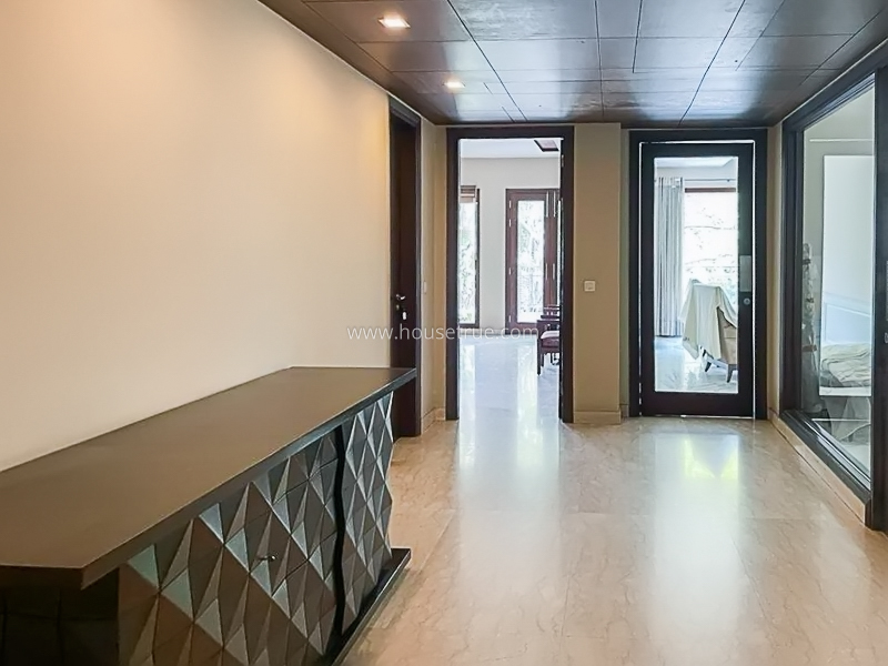 4 BHK Flat For Rent in Maharani Bagh