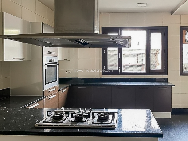 4 BHK Flat For Rent in Maharani Bagh