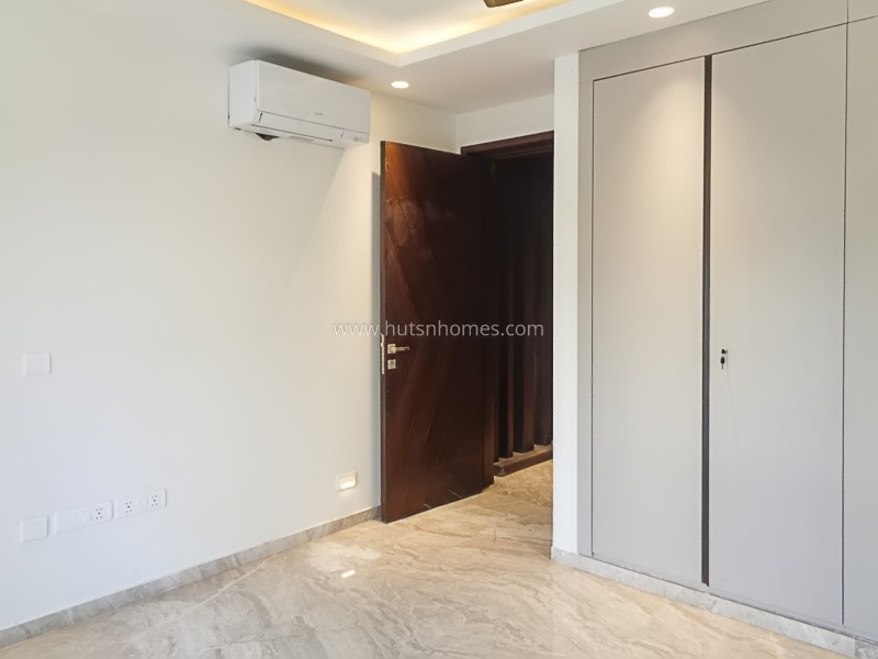 4 BHK Builder Floor For Rent in Hemkunth Colony