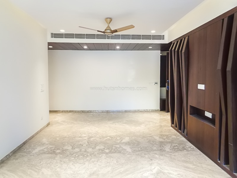 4 BHK Builder Floor For Rent in Hemkunth Colony
