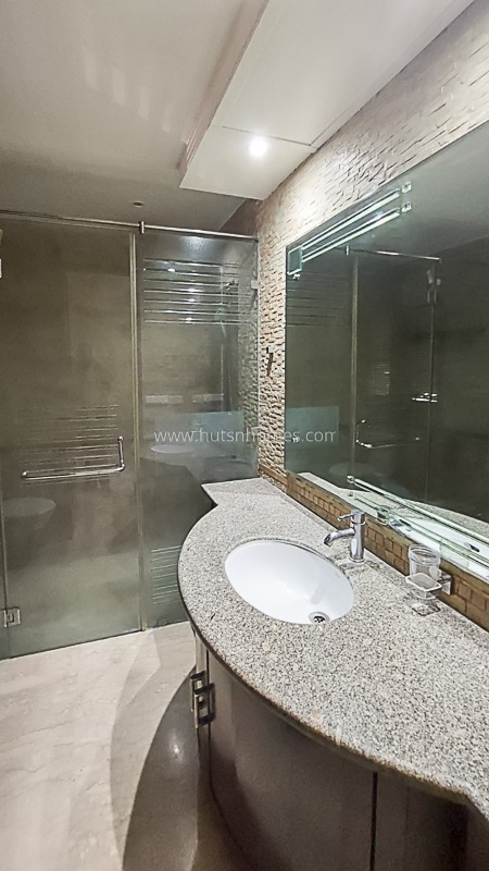 3 BHK Duplex For Rent in Anand Lok