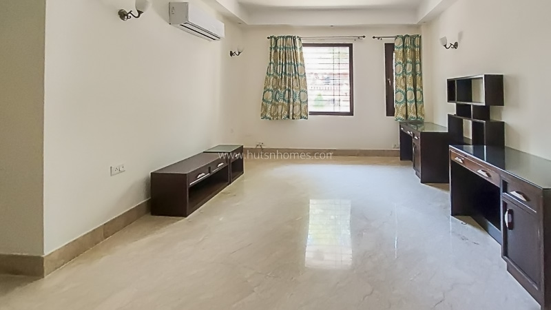 3 BHK Duplex For Rent in Anand Lok