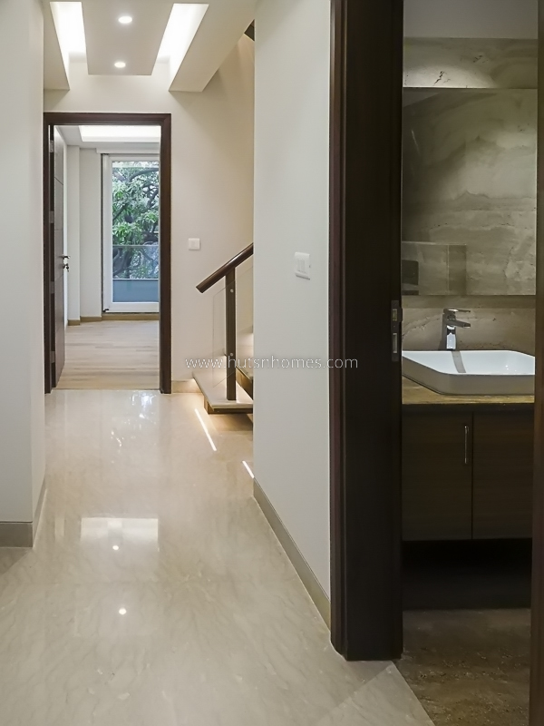 4 BHK Duplex For Sale in Gitanjali Enclave